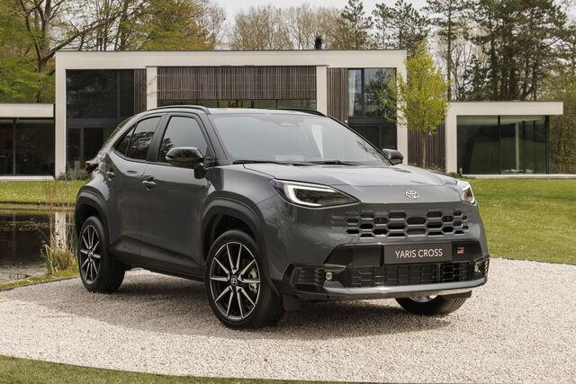 Toyota YARIS CROSS autocarro N1. A partire da 339 euro al mese. Canoni deducibili fiscalmente al 100%. Tutti i servizi inclusi