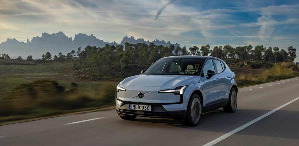 Volvo EX30 N1 autocarro noleggio lungo termine. Canone a partire da 469 euro. Tutti i servizi compresi. Scarico fiscale del 100%